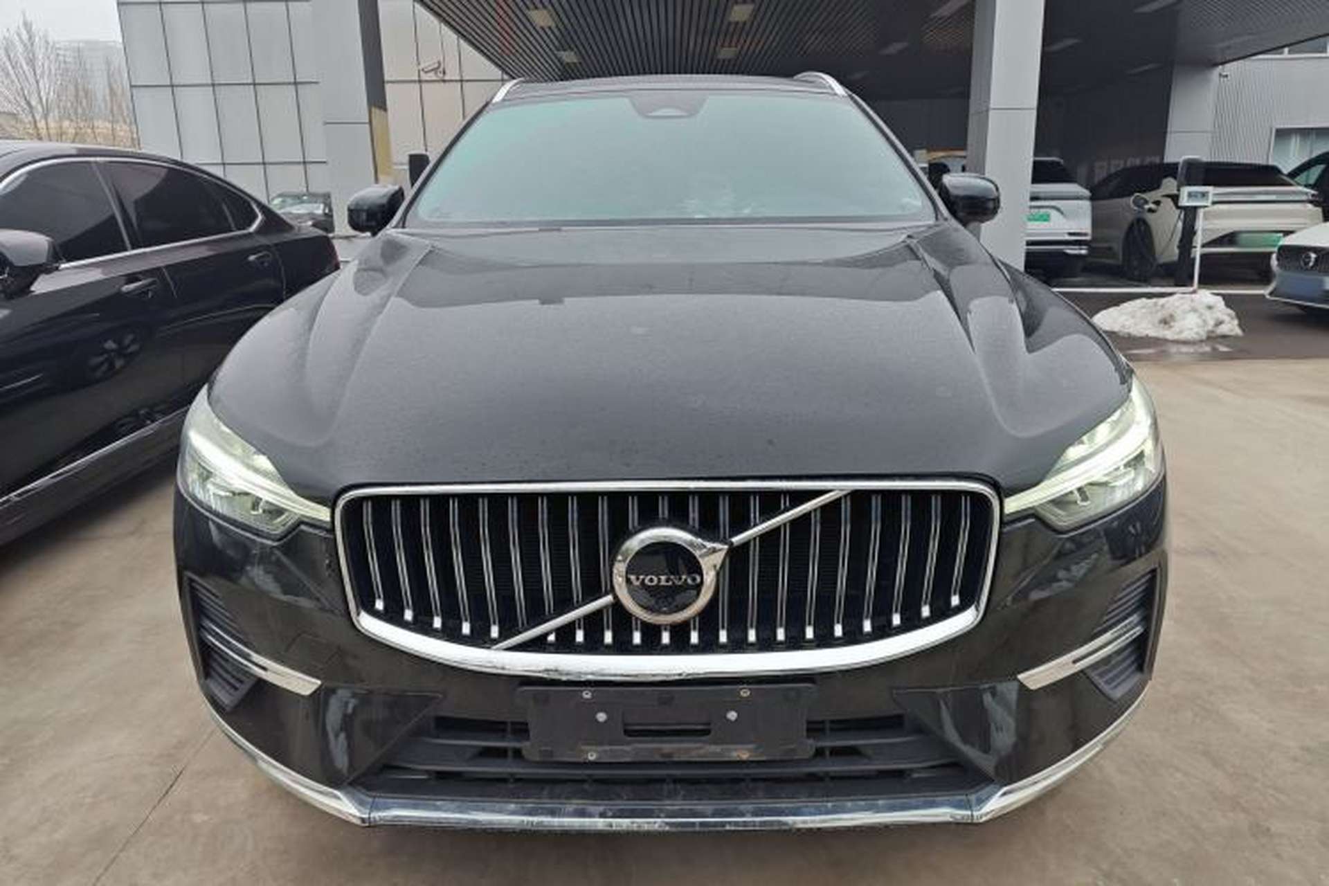 Used Volvo XC60 New Energy 2025 Plug-in Hybrid Long-Range All-Wheel Drive Smart & Luxurious Edition Front