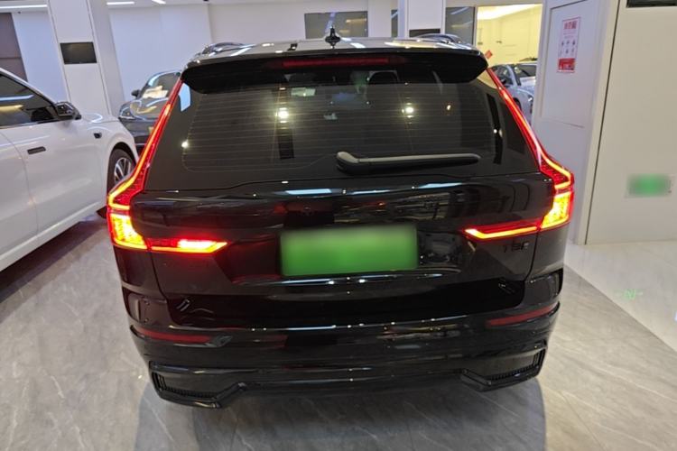 Used Volvo XC60 New Energy 2025 Plug-in Hybrid Long-Range All-Wheel Drive Zhiyuan Extreme Night Black Edition Rear