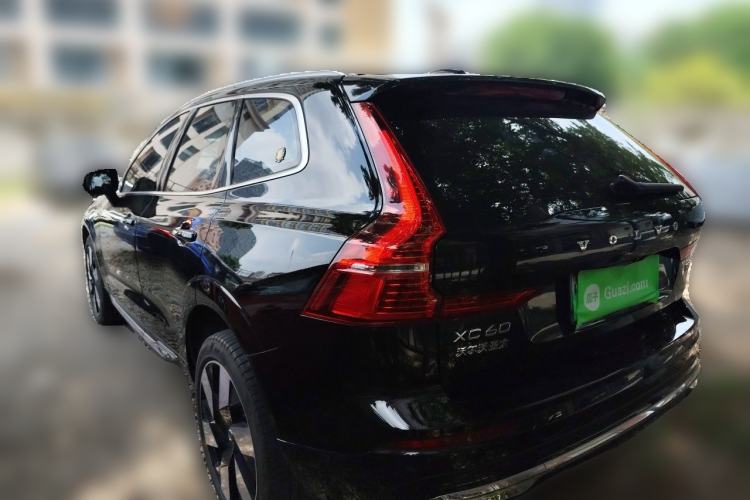Used Volvo XC60 New Energy 2025 Plug-in Hybrid Long-Range All-Wheel Drive Smart & Luxurious Edition Rear Left 45 Deg