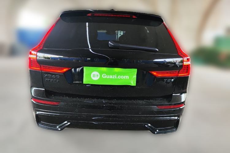 Used Volvo XC60 New Energy 2025 Plug-in Hybrid Long-Range All-Wheel Drive Zhiyuan Extreme Night Black Edition Rear