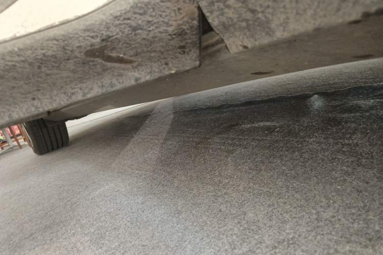 Used Volvo XC60 New Energy 2025 Plug-in Hybrid Long-Range All-Wheel Drive Smart Luxury Edition Right Side Sill