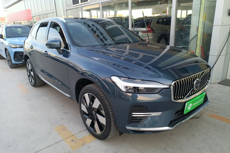 Used Volvo XC60 New Energy 2025 Plug-in Hybrid Long-Range All-Wheel Drive Smart Luxury Edition Exterior 2
