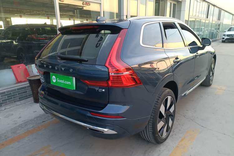 Used Volvo XC60 New Energy 2025 Plug-in Hybrid Long-Range All-Wheel Drive Smart Luxury Edition Exterior 5