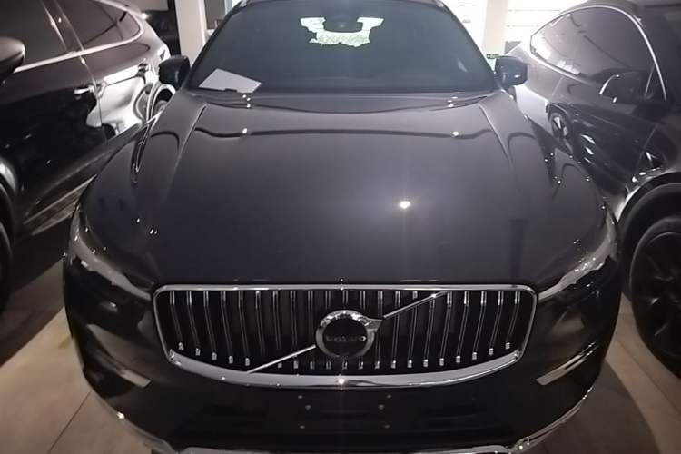 Used Volvo XC60 New Energy 2025 Plug-in Hybrid Long-Range All-Wheel Drive Smart & Luxurious Edition Front