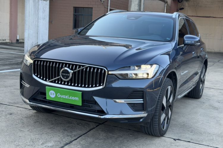 Volvo XC60 New Energy 2025 Plug-in Hybrid Long-Range All-Wheel Drive Smart & Luxurious Edition