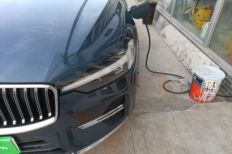 Used Volvo XC60 New Energy 2025 Plug-in Hybrid Long-Range All-Wheel Drive Smart Luxury Edition Left Front Headlight