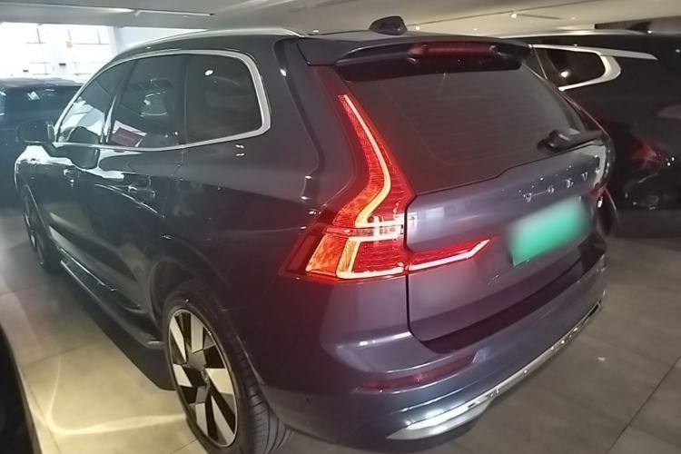 Used Volvo XC60 New Energy 2025 Plug-in Hybrid Long-Range All-Wheel Drive Smart & Luxurious Edition Rear Left 45 Deg