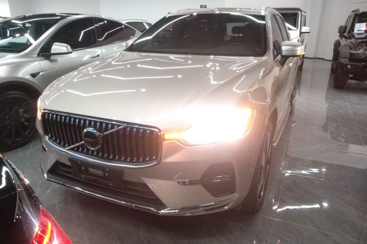 Used Volvo XC60 New Energy 2025 Plug-in Hybrid Long-Range All-Wheel Drive Smart & Luxurious Edition Exterior 1