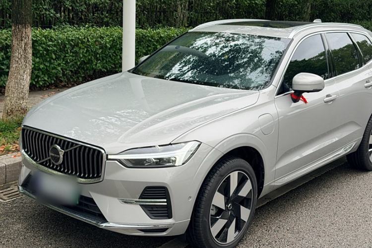 Used Volvo XC60 New Energy 2025 Plug-in Hybrid Long-Range All-Wheel Drive Smart & Luxurious Edition Exterior 4
