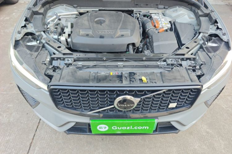 Used Volvo XC60 New Energy 2025 Plug-in Hybrid Long-Range All-Wheel Drive Zhiyuan Sport Edition Engine Bay