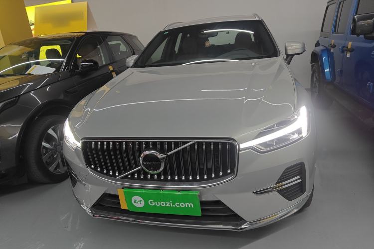 Used Volvo XC60 New Energy 2025 Plug-in Hybrid Long-Range All-Wheel Drive Smart & Luxurious Edition Exterior 1