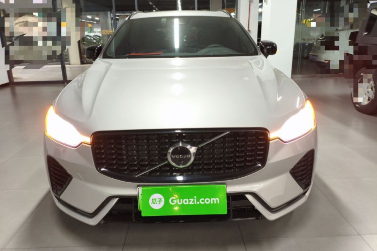 Used Volvo XC60 New Energy 2025 Plug-in Hybrid Long-Range All-Wheel Drive Zhiyuan Sport Edition Front