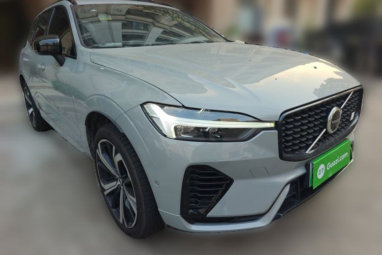 Used Volvo XC60 New Energy 2025 Plug-in Hybrid Long-Range All-Wheel Drive Zhiyuan Sport Edition Front Right 45 Deg