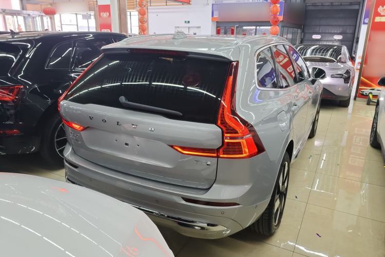 Used Volvo XC60 New Energy 2025 Plug-in Hybrid Long-Range All-Wheel Drive Smart & Luxurious Edition Rear Right 45 Deg