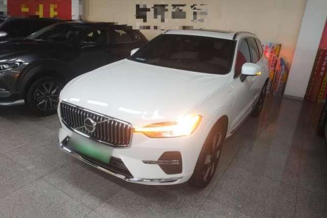Ojetý Volvo XC60 New Energy 2025 Plug-in Hybrid Long-Range All-Wheel Drive Smart & Luxurious Edition