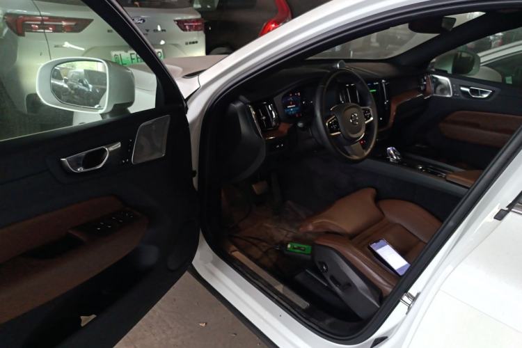 Used Volvo XC60 New Energy 2025 Plug-in Hybrid Long-Range All-Wheel Drive Smart Luxury Edition Driver Seat