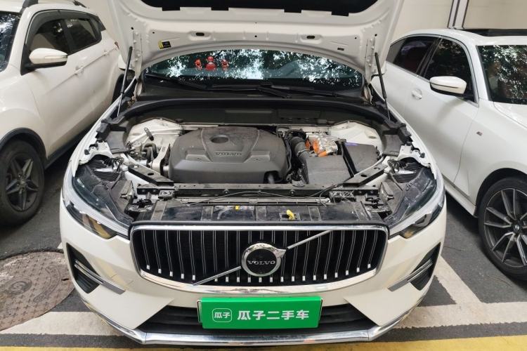Used Volvo XC60 New Energy 2025 Plug-in Hybrid Long-Range All-Wheel Drive Smart & Luxurious Edition Engine Bay