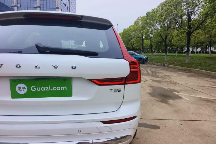 Used Volvo XC60 New Energy 2025 Plug-in Hybrid Long-Range All-Wheel Drive Smart & Luxurious Edition Exterior 11