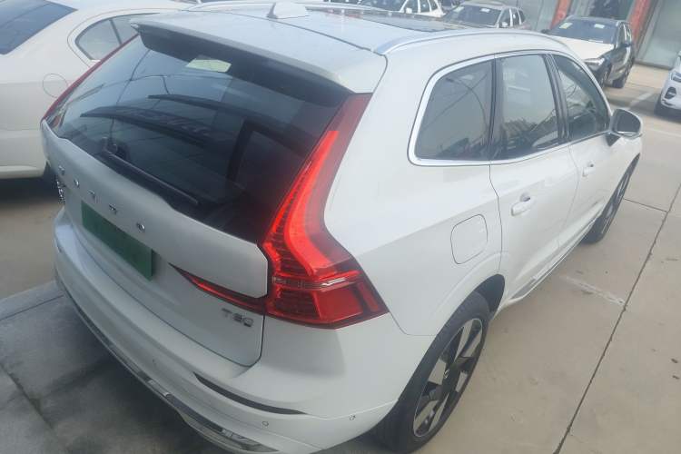 Used Volvo XC60 New Energy 2025 Plug-in Hybrid Long-Range All-Wheel Drive Smart Luxury Edition Exterior 3