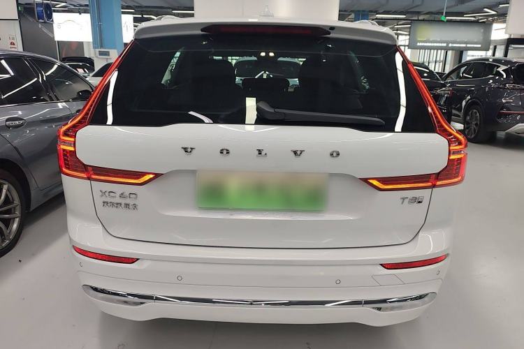 Used Volvo XC60 New Energy 2025 Plug-in Hybrid Long-Range All-Wheel Drive Smart Luxury Edition Exterior 4