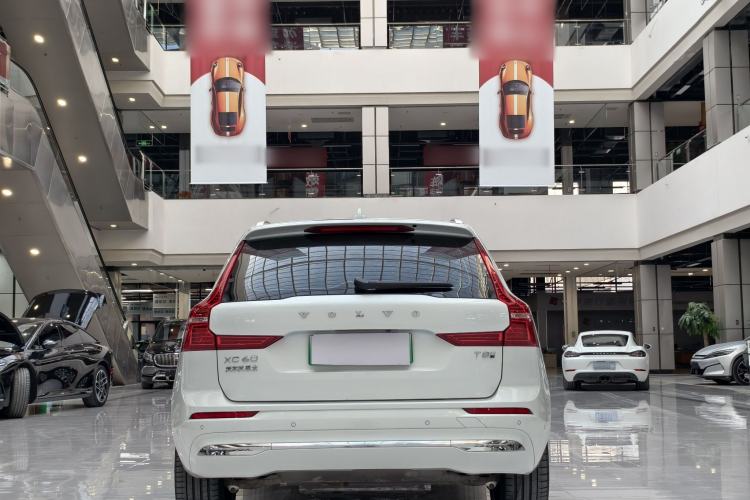 Used Volvo XC60 New Energy 2025 Plug-in Hybrid Long-Range All-Wheel Drive Smart & Luxurious Edition Exterior 4