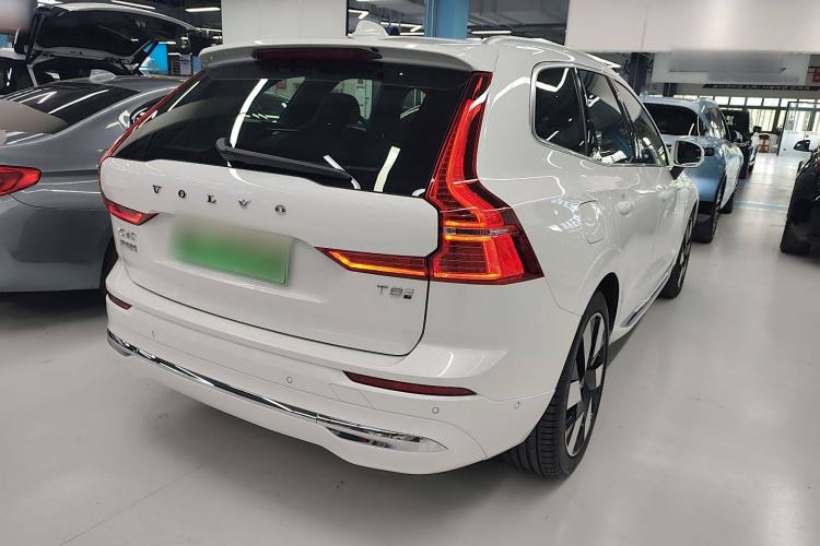 Used Volvo XC60 New Energy 2025 Plug-in Hybrid Long-Range All-Wheel Drive Smart Luxury Edition Exterior 5