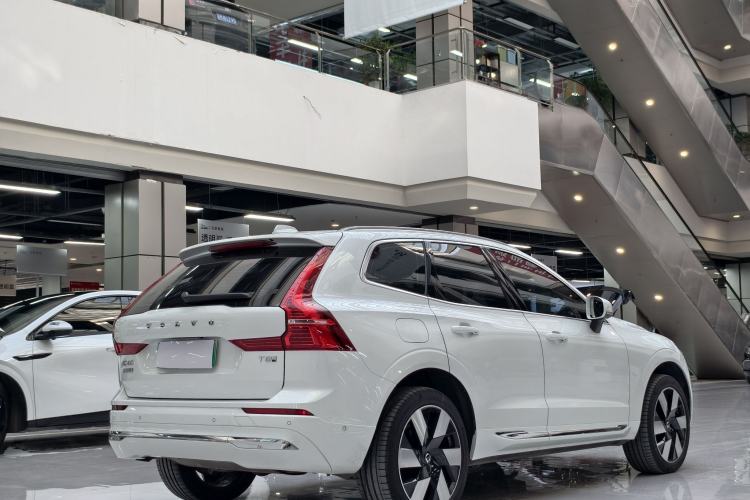 Used Volvo XC60 New Energy 2025 Plug-in Hybrid Long-Range All-Wheel Drive Smart & Luxurious Edition Exterior 5