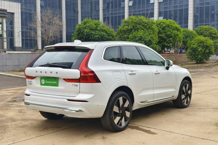 Used Volvo XC60 New Energy 2025 Plug-in Hybrid Long-Range All-Wheel Drive Smart & Luxurious Edition Exterior 6