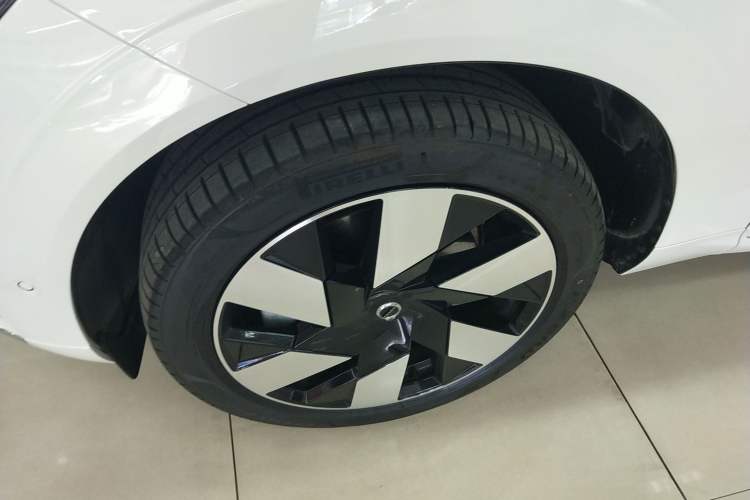 Used Volvo XC60 New Energy 2025 Plug-in Hybrid Long-Range All-Wheel Drive Smart Luxury Edition Exterior 7