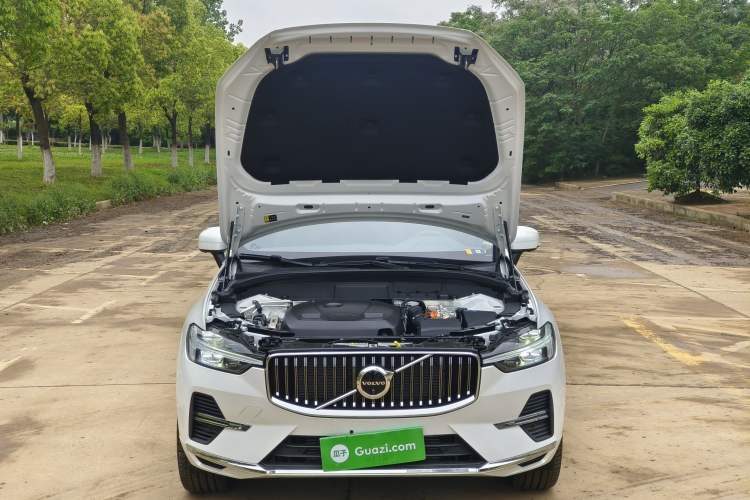 Used Volvo XC60 New Energy 2025 Plug-in Hybrid Long-Range All-Wheel Drive Smart & Luxurious Edition Exterior 8