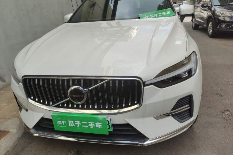 Used Volvo XC60 New Energy 2025 Plug-in Hybrid Long-Range All-Wheel Drive Smart Luxury Edition Front