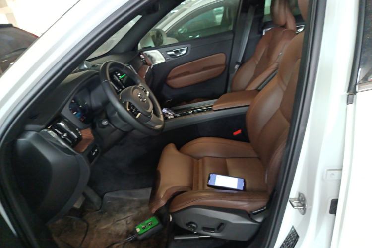 Used Volvo XC60 New Energy 2025 Plug-in Hybrid Long-Range All-Wheel Drive Smart Luxury Edition Left Front Seat