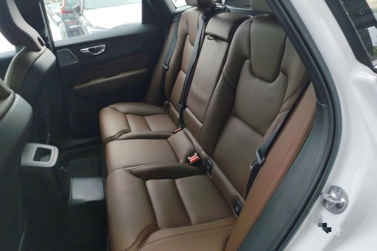 Used Volvo XC60 New Energy 2025 Plug-in Hybrid Long-Range All-Wheel Drive Smart Luxury Edition Left Rear Seat