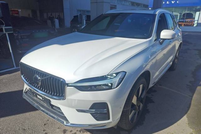 Ojetý Volvo XC60 New Energy 2025 Plug-in Hybrid Long-Range All-Wheel Drive Smart Luxury Edition