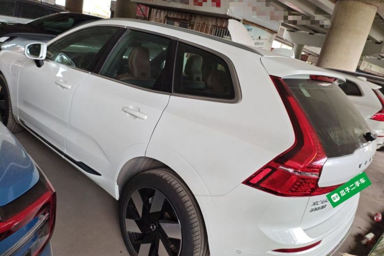 Used Volvo XC60 New Energy 2025 Plug-in Hybrid Long-Range All-Wheel Drive Smart Luxury Edition Rear Left 45 Deg