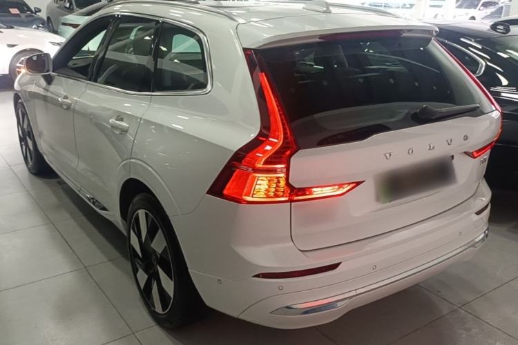 Used Volvo XC60 New Energy 2025 Plug-in Hybrid Long-Range All-Wheel Drive Smart Luxury Edition Rear Left 45 Deg