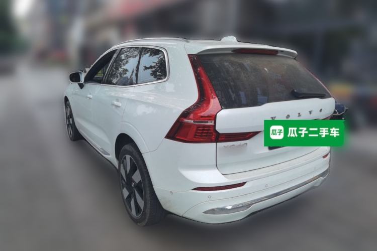 Used Volvo XC60 New Energy 2025 Plug-in Hybrid Long-Range All-Wheel Drive Smart & Luxurious Edition Rear Left 45 Deg