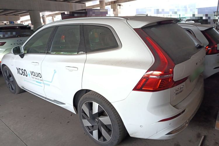 Used Volvo XC60 New Energy 2025 Plug-in Hybrid Long-Range All-Wheel Drive Smart Luxury Edition Rear Left 45 Deg