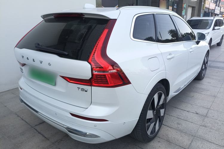 Used Volvo XC60 New Energy 2025 Plug-in Hybrid Long-Range All-Wheel Drive Smart Luxury Edition Rear Right 45 Deg