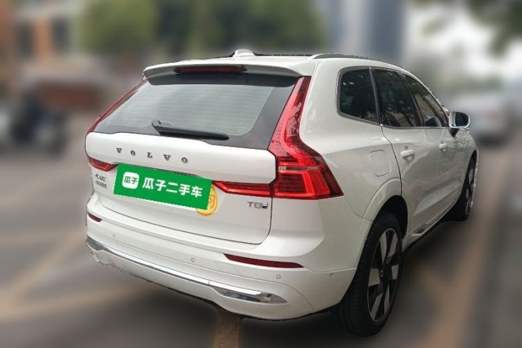 Used Volvo XC60 New Energy 2025 Plug-in Hybrid Long-Range All-Wheel Drive Smart & Luxurious Edition Rear Right 45 Deg