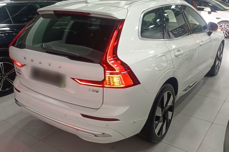 Used Volvo XC60 New Energy 2025 Plug-in Hybrid Long-Range All-Wheel Drive Smart Luxury Edition Rear Right 45 Deg