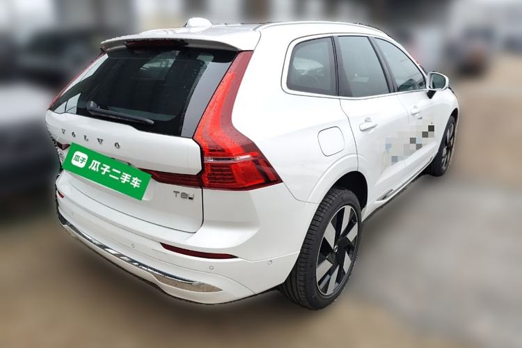 Used Volvo XC60 New Energy 2025 Plug-in Hybrid Long-Range All-Wheel Drive Smart Luxury Edition Rear Right 45 Deg