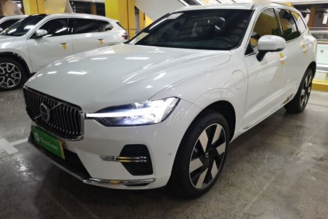 Używany Volvo XC60 New Energy 2025 Plug-in Hybrid Long-Range All-Wheel Drive Smart & Luxurious Edition