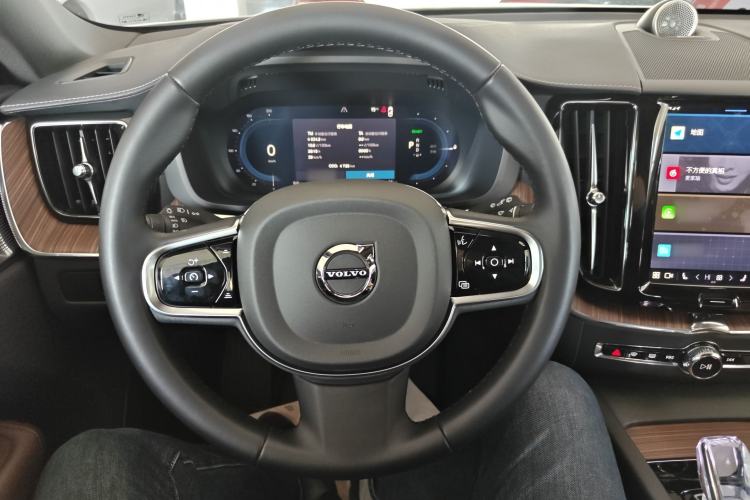 Used Volvo XC60 New Energy 2025 Plug-in Hybrid Long-Range All-Wheel Drive Smart Luxury Edition Steering Wheel