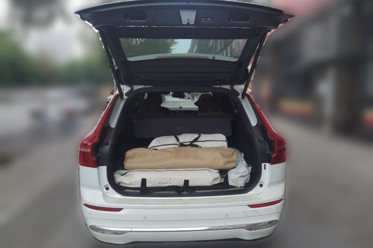 Used Volvo XC60 New Energy 2025 Plug-in Hybrid Long-Range All-Wheel Drive Smart & Luxurious Edition Trunk