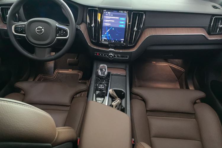 Used Volvo XC60 New Energy 2025 Plug-in Hybrid Long-Range All-Wheel Drive Smart & Luxurious Edition Driver Seat