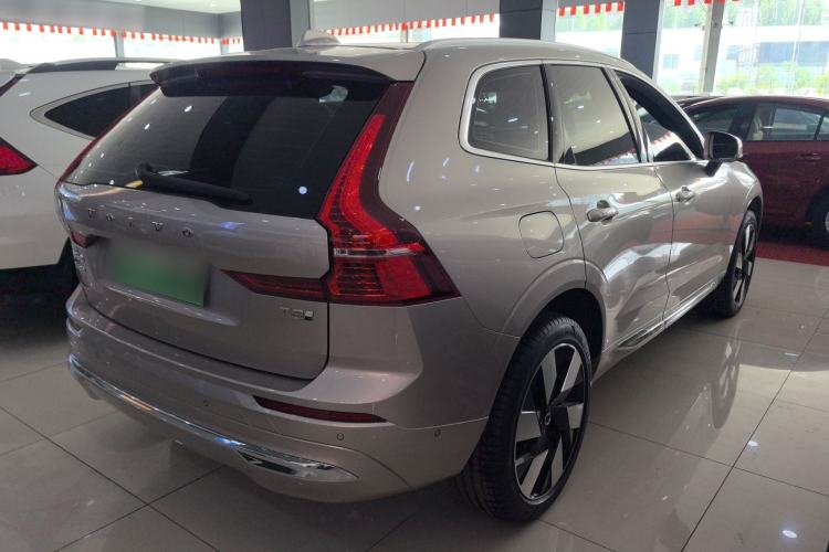 Used Volvo XC60 New Energy 2025 Plug-in Hybrid Long-Range All-Wheel Drive Smart & Luxurious Edition Exterior 3