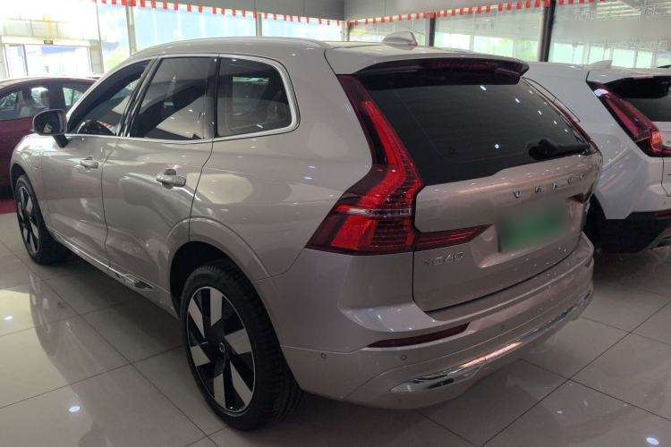 Used Volvo XC60 New Energy 2025 Plug-in Hybrid Long-Range All-Wheel Drive Smart & Luxurious Edition Exterior 5