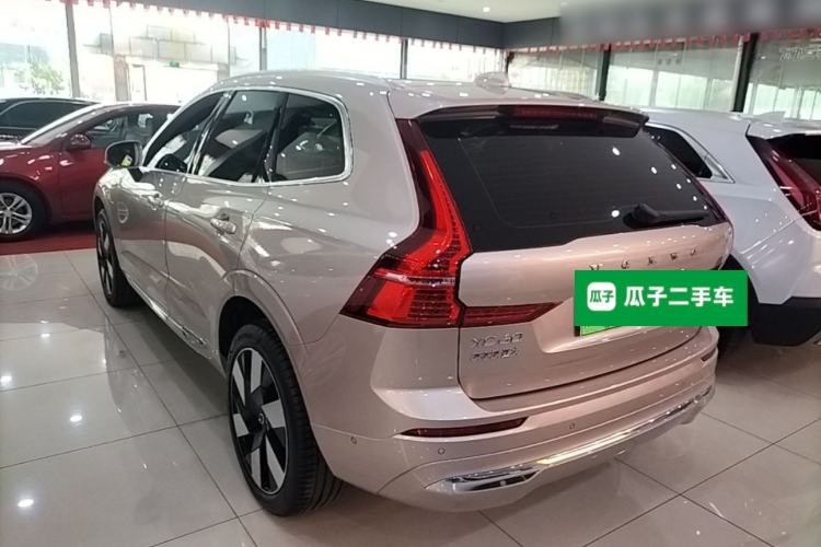 Used Volvo XC60 New Energy 2025 Plug-in Hybrid Long-Range All-Wheel Drive Smart & Luxurious Edition Rear Left 45 Deg