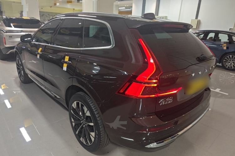 Used Volvo XC60 New Energy 2026 Model Plug-in Hybrid Long-Range Four-Wheel Drive Zhiyuan Luxury Edition Rear Left 45 Deg